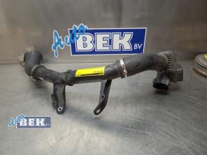 Gebruikte Intercooler Buis Volvo XC40 (XZ) 1.5 T4 Plug-in Hybrid 12V Prijs € 115,00 Margeregeling aangeboden door Auto Bek