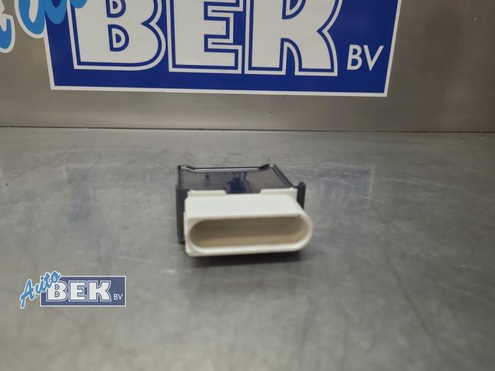 Gebruikte Brandstofpomp module Volvo XC40 (XZ) 1.5 T4 Plug-in Hybrid 12V Prijs € 40,00 Margeregeling aangeboden door Auto Bek