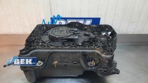 Gebruikte Adblue tank Nissan Primastar 2.0 dCi 150 Prijs op aanvraag aangeboden door Auto Bek