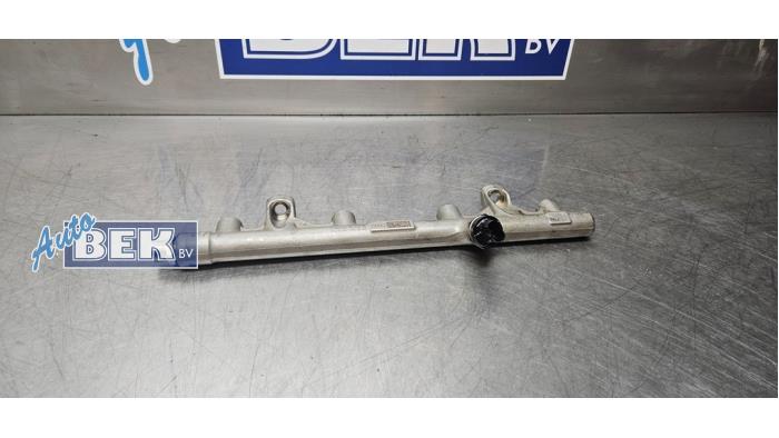 Gebruikte Injector brug Skoda Octavia Combi (NXAC) 2.0 RS 16V Prijs € 95,00 Margeregeling aangeboden door Auto Bek
