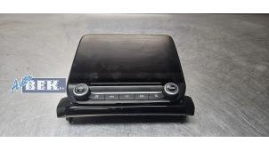 Gebruikte Display Interieur Ford EcoSport (JK8) 1.0 EcoBoost 12V 125 Prijs € 260,00 Margeregeling aangeboden door Auto Bek