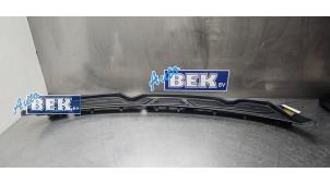 Gebruikte Paravan Ford EcoSport (JK8) 1.0 EcoBoost 12V 125 Prijs € 32,50 Margeregeling aangeboden door Auto Bek