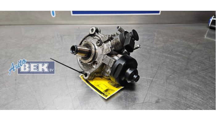 Gebruikte Dieselpomp BMW 1 serie (F20) 118d 2.0 16V Prijs € 225,00 Margeregeling aangeboden door Auto Bek