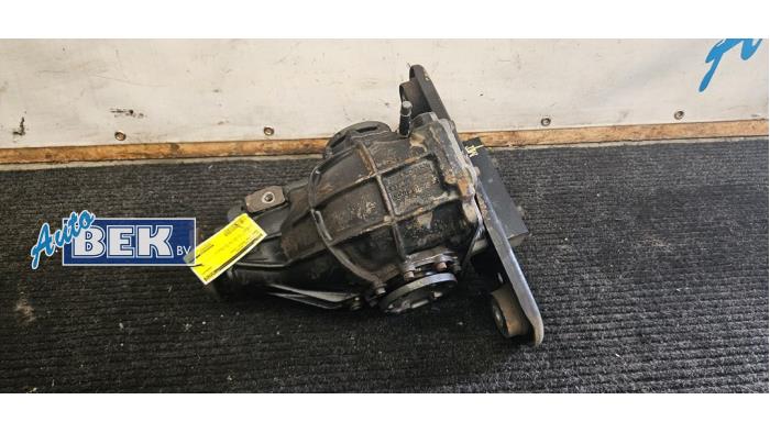 Gebruikte Differentieel achter Ssang Yong Rodius 2.0 e-200 Xdi 16V 2WD Prijs op aanvraag aangeboden door Auto Bek