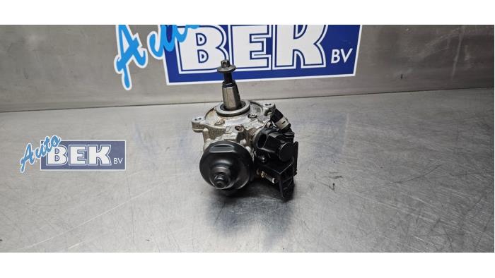 Gebruikte Brandstofpomp Mechanisch BMW X1 (F48) xDrive 18d 2.0 16V Prijs € 375,00 Margeregeling aangeboden door Auto Bek