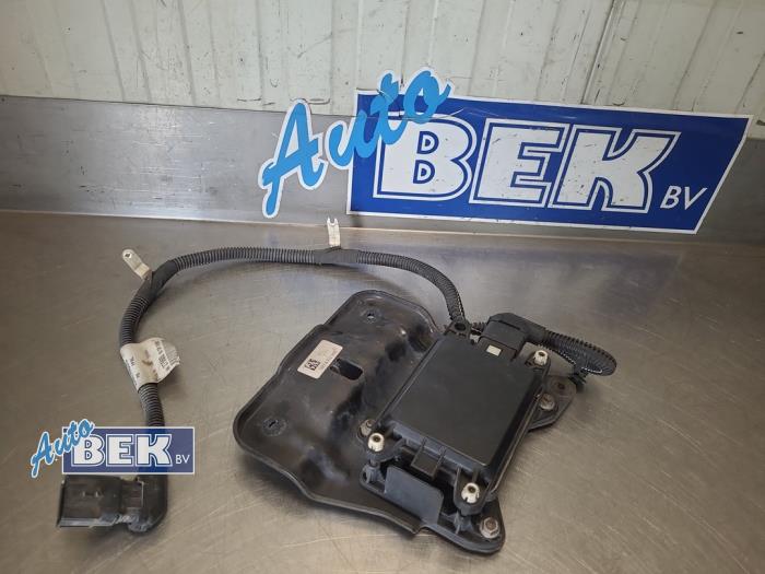 Gebruikte Radar sensor Peugeot 5008 II (M4/MC/MJ/MR) 2.0 BlueHDi 180 16V Prijs € 299,00 Margeregeling aangeboden door Auto Bek