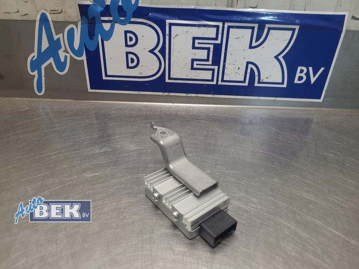 Gebruikte Brandstofpomp module Toyota Yaris Cross (PB1/PJ1) 1.5 12V Hybrid 130 Prijs € 100,00 Margeregeling aangeboden door Auto Bek