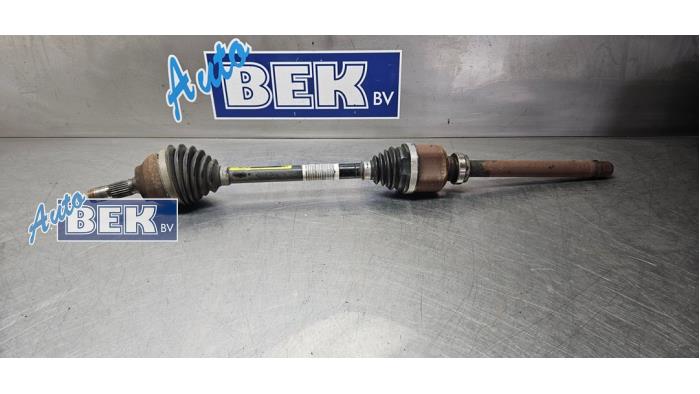 Gebruikte Steekas rechts-voor Citroen C3 (SX/SW) 1.2 12V e-THP PureTech 110 Prijs € 130,00 Margeregeling aangeboden door Auto Bek