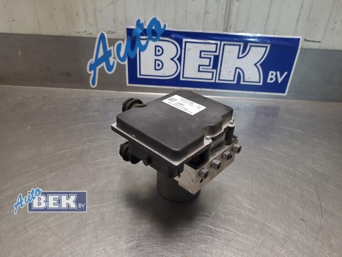 Gebruikte ABS Pomp Audi Q5 (8RB) 2.0 TDI 16V Quattro Prijs € 200,00 Margeregeling aangeboden door Auto Bek