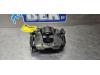 Nissan Qashqai (J12) 1.3 DIG-T MHEV 16V Remklauw (Tang) rechts-voor