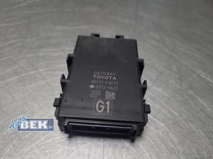Gebruikte Gateway module Toyota C-HR (X1,X5) 1.8 16V Hybrid Prijs € 39,00 Margeregeling aangeboden door Auto Bek