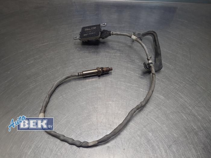 Gebruikte Lambda Sonde Peugeot 5008 II (M4/MC/MJ/MR) 2.0 BlueHDi 180 16V Prijs € 75,00 Margeregeling aangeboden door Auto Bek