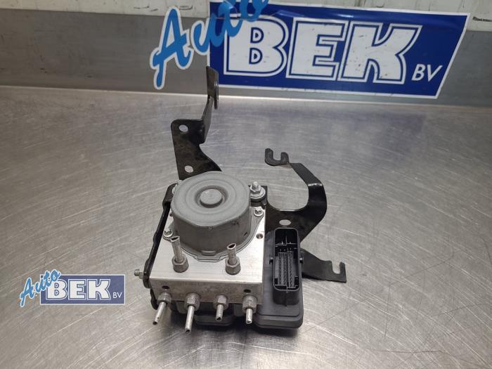 Gebruikte ABS Pomp Renault Captur I (2R) 0.9 Energy TCE 12V Prijs € 85,00 Margeregeling aangeboden door Auto Bek