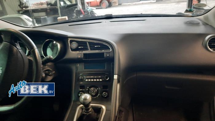 Gebruikte Dashboard Peugeot 3008 I (0U/HU) 1.6 HDiF 16V Prijs € 130,00 Margeregeling aangeboden door Auto Bek