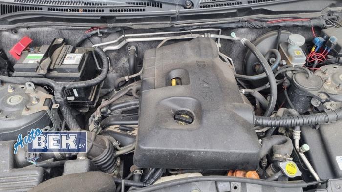 Gebruikte Versnellingsbak Suzuki Grand Vitara II (JT) 2.0 16V Prijs op aanvraag aangeboden door Auto Bek