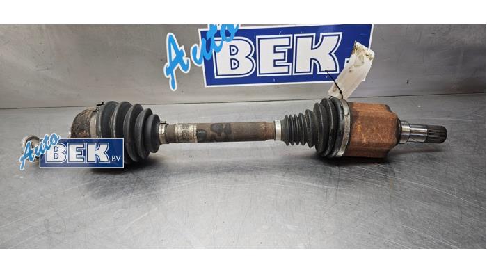 Gebruikte Steekas links-voor Mercedes Sprinter 3,5t (907.6/910.6) 314 CDI 2.1 D FWD Prijs € 175,00 Margeregeling aangeboden door Auto Bek