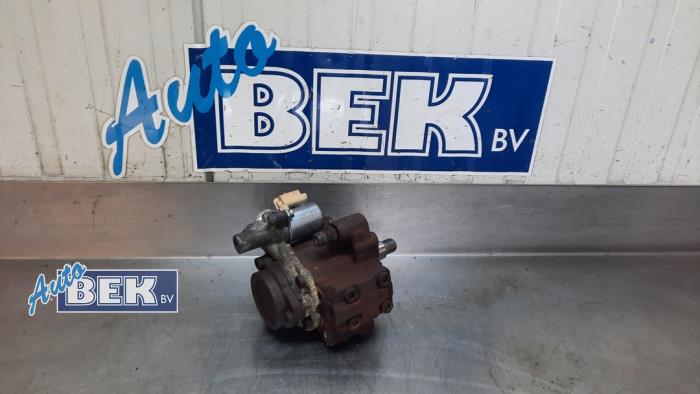 Gebruikte Brandstofpomp Mechanisch Volvo V40 (MV) 2.0 D4 16V Prijs € 97,00 Margeregeling aangeboden door Auto Bek