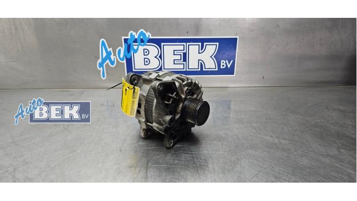 Gebruikte Dynamo Mercedes C Estate (S205) C-250 2.0 CGI 16V Prijs € 145,00 Margeregeling aangeboden door Auto Bek