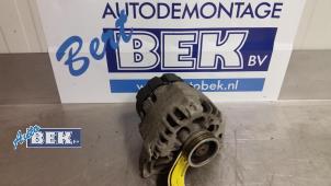 Gebruikte Alternator Renault Clio II (BB/CB) 1.2 16V Prijs € 40,00 Margeregeling aangeboden door Auto Bek