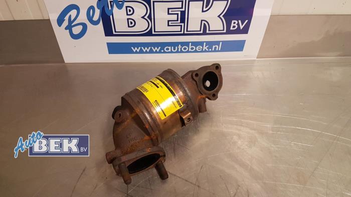 Gebruikte Katalysator Kia Pro cee'd (EDB3) 2.0 CRDi 16V Prijs € 75,00 Margeregeling aangeboden door Auto Bek