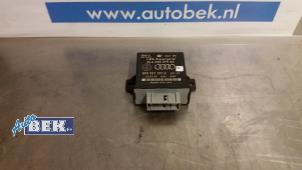 Gebruikte Module Verlichting Audi A6 (C6) 2.0 TDI 16V Prijs € 24,99 Margeregeling aangeboden door Auto Bek