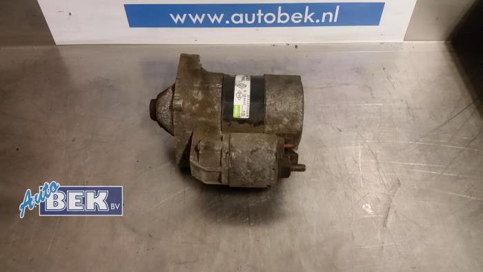 Gebruikte Startmotor Renault Clio III (BR/CR) 1.2 16V TCe 100 Prijs € 15,00 Margeregeling aangeboden door Auto Bek