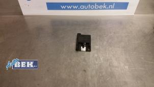 Gebruikte Antenne bluetooth BMW 3 serie (E90) 330d 24V Prijs € 10,00 Margeregeling aangeboden door Auto Bek