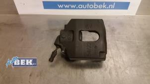 Gebruikte Remklauw (Tang) rechts-voor Ford Fiesta 5 (JD/JH) 1.3 Prijs € 25,00 Margeregeling aangeboden door Auto Bek