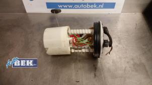 Gebruikte Tank element Pomp Ford Fiesta 5 (JD/JH) 1.4 16V Prijs € 75,00 Margeregeling aangeboden door Auto Bek