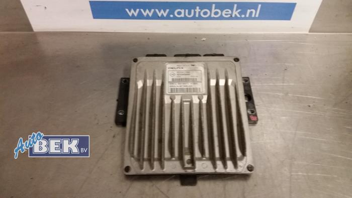 Gebruikte Inspuitcomputer Renault Clio III (BR/CR) 1.5 dCi 70 Prijs € 50,00 Margeregeling aangeboden door Auto Bek