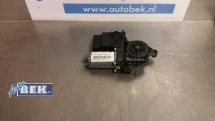 Gebruikte Raammotor 2Deurs achter Volkswagen Golf Plus (5M1/1KP) 1.9 TDI 105 Prijs op aanvraag aangeboden door Auto Bek