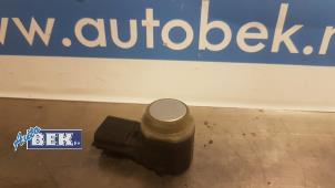 Gebruikte PDC Sensor Renault Clio IV (5R) 0.9 Energy TCE 90 12V Prijs € 35,00 Margeregeling aangeboden door Auto Bek