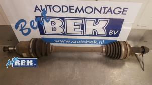 Gebruikte Homokineetas links-voor Toyota Yaris (P1) 1.3 16V VVT-i Prijs € 20,00 Margeregeling aangeboden door Auto Bek