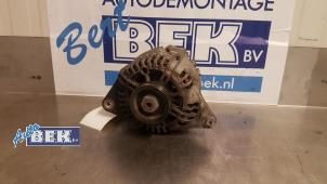 Gebruikte Alternator Hyundai Santa Fe I 2.0 16V 4x2 Prijs € 30,00 Margeregeling aangeboden door Auto Bek