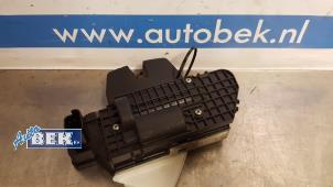 Gebruikte Kofferdeksel Slotmechaniek Citroen C3 (SC) 1.4 Prijs € 25,00 Margeregeling aangeboden door Auto Bek