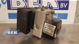 Gebruikte ABS Pomp Renault Twingo II (CN) 1.2 16V LEV Prijs € 47,50 Margeregeling aangeboden door Auto Bek