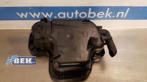 Gebruikte Afdekplaat diversen Volkswagen Phaeton (3D) 3.2 V6 30V Prijs € 15,00 Margeregeling aangeboden door Auto Bek