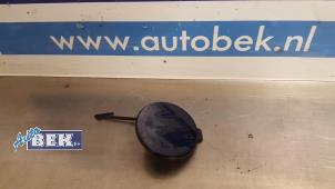 Gebruikte Sleepoog Afdekkap voor Volkswagen Polo V (6R) 1.2 TDI 12V BlueMotion Prijs € 20,00 Margeregeling aangeboden door Auto Bek