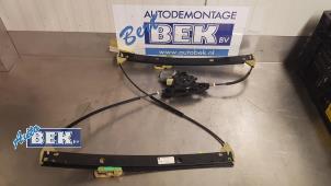 Gebruikte Raammechaniek 4Deurs links-voor Skoda Octavia (5EAA) 1.6 TDI GreenTec 16V Prijs € 75,00 Margeregeling aangeboden door Auto Bek