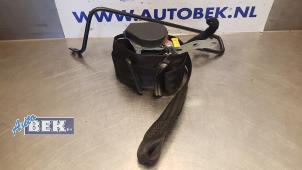 Gebruikte Veiligheidsgordel rechts-voor Volkswagen Polo IV (9N1/2/3) 1.4 TDI 80 Prijs € 50,00 Margeregeling aangeboden door Auto Bek