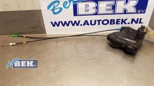 Gebruikte Deurslot Mechaniek 4Deurs rechts-voor Toyota Auris (E15) 1.8 16V HSD Full Hybrid Prijs € 35,00 Margeregeling aangeboden door Auto Bek