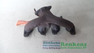 Gebruikte Uitlaatspruitstuk Peugeot 206 (2A/C/H/J/S) 1.4 XR,XS,XT,Gentry Prijs € 35,00 Margeregeling aangeboden door Renkens Auto-Onderdelen B.V.