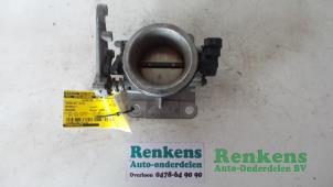 Gebruikte Gasklephuis Renault Megane Break/Grandtour (KA) 1.6 16V RXE,RXT Prijs € 35,00 Margeregeling aangeboden door Renkens Auto-Onderdelen B.V.