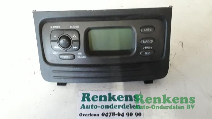 Gebruikte Display Interieur Toyota Yaris Verso (P2) 1.3 16V Prijs € 35,00 Margeregeling aangeboden door Renkens Auto-Onderdelen B.V.