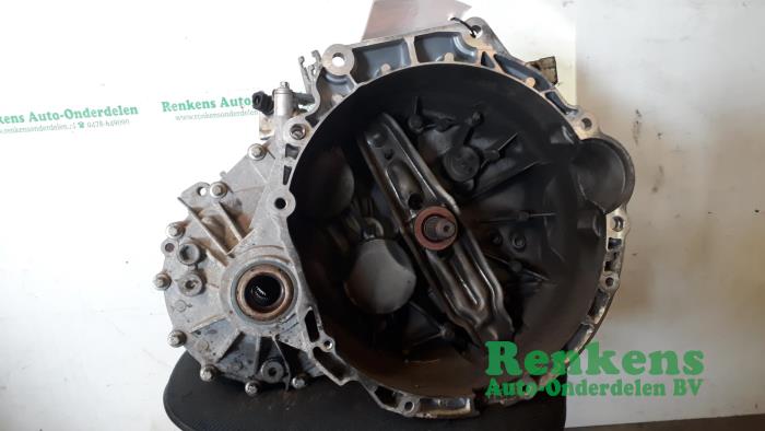 Gebruikte Versnellingsbak Mini Mini (R56) 1.6 One D 16V Prijs € 450,00 Margeregeling aangeboden door Renkens Auto-Onderdelen B.V.