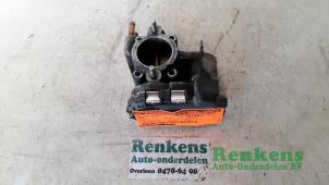 Gebruikte Gasklephuis Opel Corsa C (F08/68) 1.0 12V Prijs € 25,00 Margeregeling aangeboden door Renkens Auto-Onderdelen B.V.