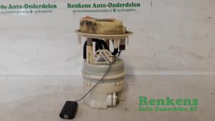 Gebruikte Benzinepomp Peugeot 307 SW (3H) 1.6 16V Prijs € 30,00 Margeregeling aangeboden door Renkens Auto-Onderdelen B.V.