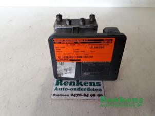Gebruikte ABS Pomp Ford Focus 2 Wagon 1.6 TDCi 16V 90 Prijs € 50,00 Margeregeling aangeboden door Renkens Auto-Onderdelen B.V.