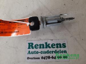 Gebruikte Kontaktslot + Sleutel Opel Kadett E (39/49) 1.4i L,LS,GL Prijs € 20,00 Margeregeling aangeboden door Renkens Auto-Onderdelen B.V.
