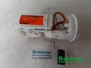 Gebruikte Benzinepomp Skoda Roomster (5J) 1.4 16V Prijs € 35,00 Margeregeling aangeboden door Renkens Auto-Onderdelen B.V.